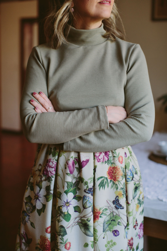Maglia Loretta collo lupetto - immagine 7